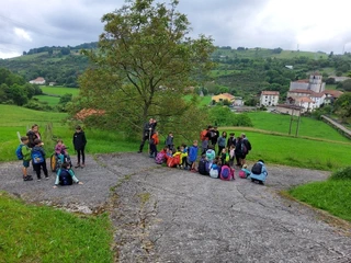 Aizarnako Eskola Txikia HH eta LH mendi irteera