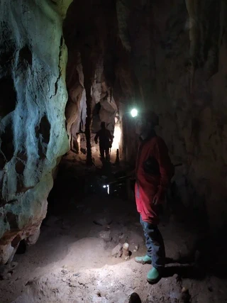 Aspaldiko partez amalurraren barruak miatzen