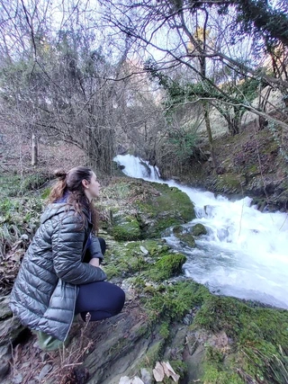 Ezkuzta kobako ur jauzia