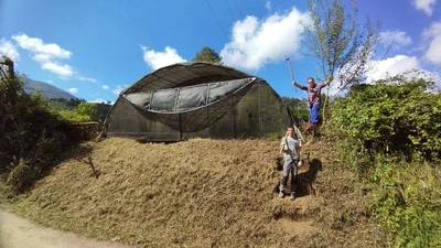 Zestoako Irikaitz Goi eta Behe Paleolitoko aire zabaleko aztarnategia garbitzen featured image